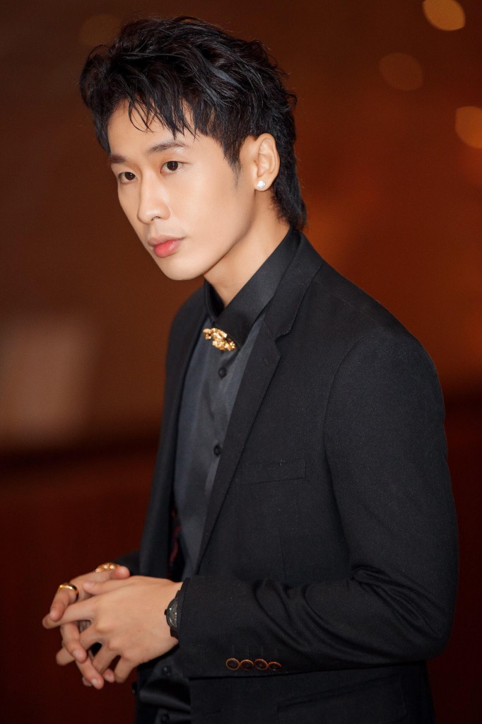 Tuấn Trần: Soái ca thả thính mới của showbiz Việt - Ảnh 2. Tuấn Trần: Soái ca thả thính mới của showbiz Việt - Ảnh 2.