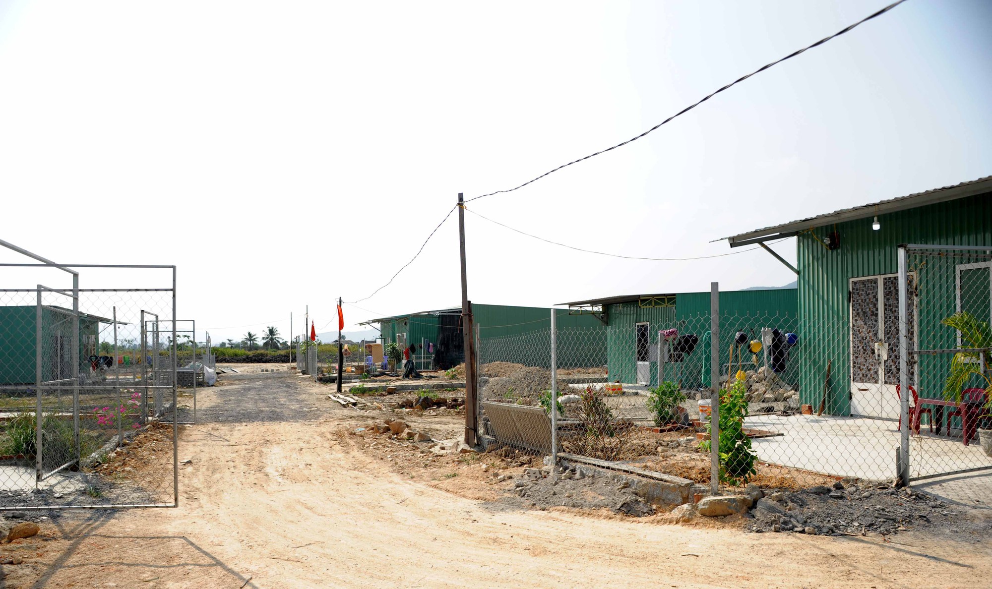 Khánh Hòa mạnh tay xử lý vi phạm trật tự xây dựng và đất đai - Ảnh 1. Khánh Hòa mạnh tay xử lý vi phạm trật tự xây dựng và đất đai - Ảnh 1.
