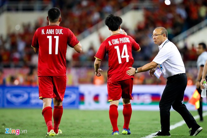 Cuộc ‘nội chiến’ lịch sử của HLV Hàn Quốc lần đầu tiên ở V.League - Ảnh 1. Cuộc ‘nội chiến’ lịch sử của HLV Hàn Quốc lần đầu tiên ở V.League - Ảnh 1.