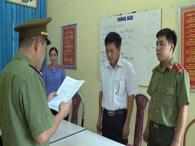 Á khoa gian lận điểm thi vẫn đang theo học tại trường ĐH Sư phạm Hà Nội - Ảnh 1. Á khoa gian lận điểm thi vẫn đang theo học tại trường ĐH Sư phạm Hà Nội - Ảnh 1.