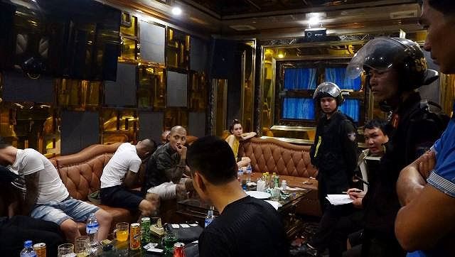Phá chuyên án ma túy và mại dâm, bắt giữ 50 đối tượng - Ảnh 1. Phá chuyên án ma túy và mại dâm, bắt giữ 50 đối tượng - Ảnh 1.