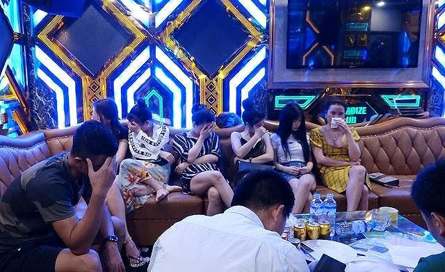 Phá chuyên án ma túy và mại dâm, bắt giữ 50 đối tượng - Ảnh 2. Phá chuyên án ma túy và mại dâm, bắt giữ 50 đối tượng - Ảnh 2.
