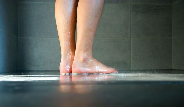 Nguyên nhân người đàn ông chạy xích lô đột nhiên ngã vật ra đường nằm im giữa trời nắng nóng - Ảnh 5. Nguyên nhân người đàn ông chạy xích lô đột nhiên ngã vật ra đường nằm im giữa trời nắng nóng - Ảnh 5.