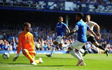 Kết quả bóng đá Everton vs MU: 'Quỷ đỏ' thua thảm, tốp 4 xa dần