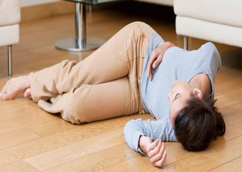 Nguyên nhân người đàn ông chạy xích lô đột nhiên ngã vật ra đường nằm im giữa trời nắng nóng - Ảnh 4. Nguyên nhân người đàn ông chạy xích lô đột nhiên ngã vật ra đường nằm im giữa trời nắng nóng - Ảnh 4.