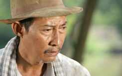 Lê Bình - Nụ cười cho người, nước mắt cho mình