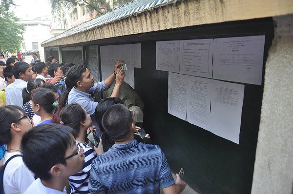 Thông tin tuyển sinh 2019 (21/4): Cơ hội cuối cùng cho thí sinh sửa đổi thông tin hồ sơ đăng kí dự thi THPT quốc gia - Ảnh 2. Thông tin tuyển sinh 2019 (21/4): Cơ hội cuối cùng cho thí sinh sửa đổi thông tin hồ sơ đăng kí dự thi THPT quốc gia - Ảnh 2.
