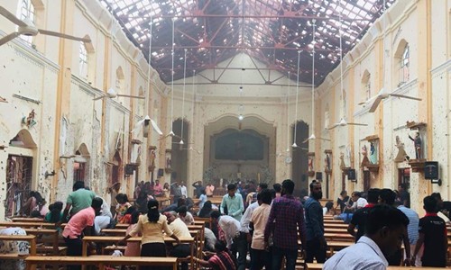 Nổ tại một loạt nhà thờ, khách sạn ở Sri Lanka vào lễ Phục sinh - Ảnh 1. Nổ tại một loạt nhà thờ, khách sạn ở Sri Lanka vào lễ Phục sinh - Ảnh 1.