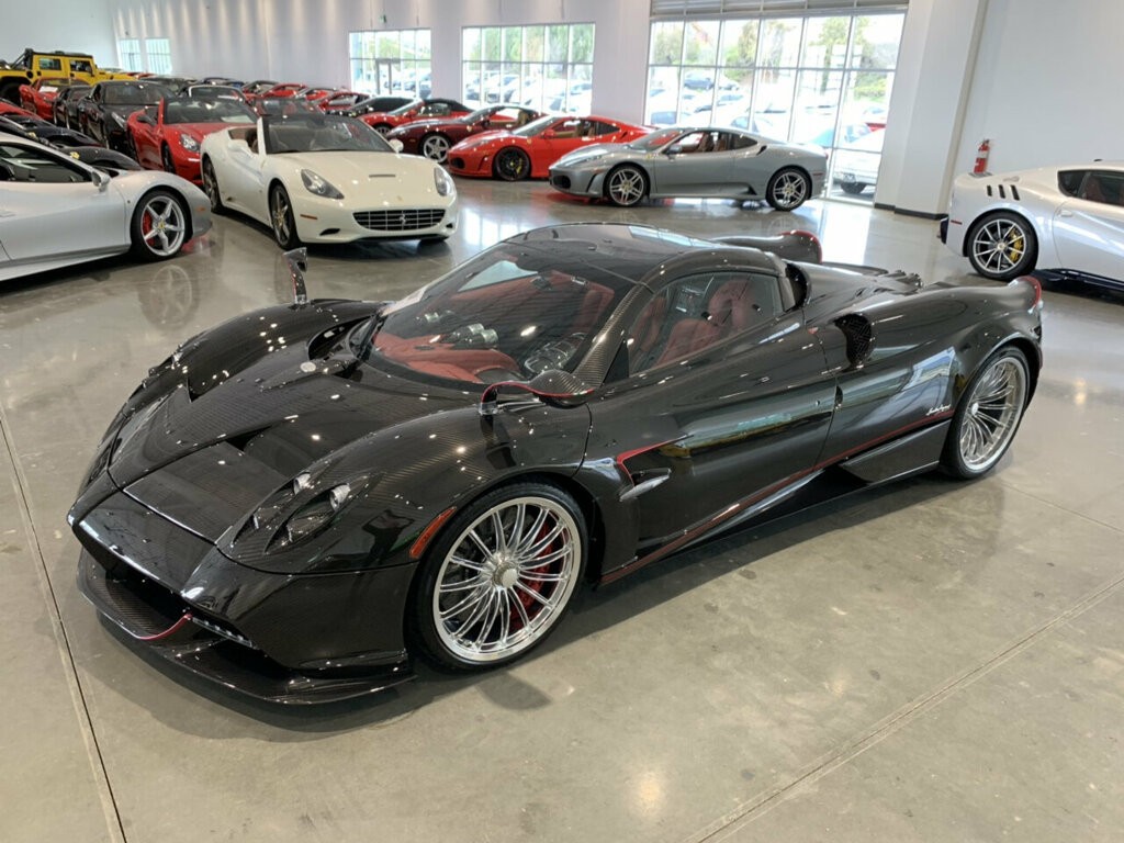 Siêu xe mui trần Pagani Huayra cũ được rao giá 84 tỉ đồng - Ảnh 4.