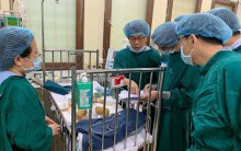 Lần đầu tiên Việt Nam ghép gan thành công cho bệnh nhi 1 tuổi, chỉ nặng 6,7kg