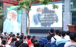 'Ông đồ gàn' Văn Như Cương và bài học làm người tử tế khiến nhiều người xúc động