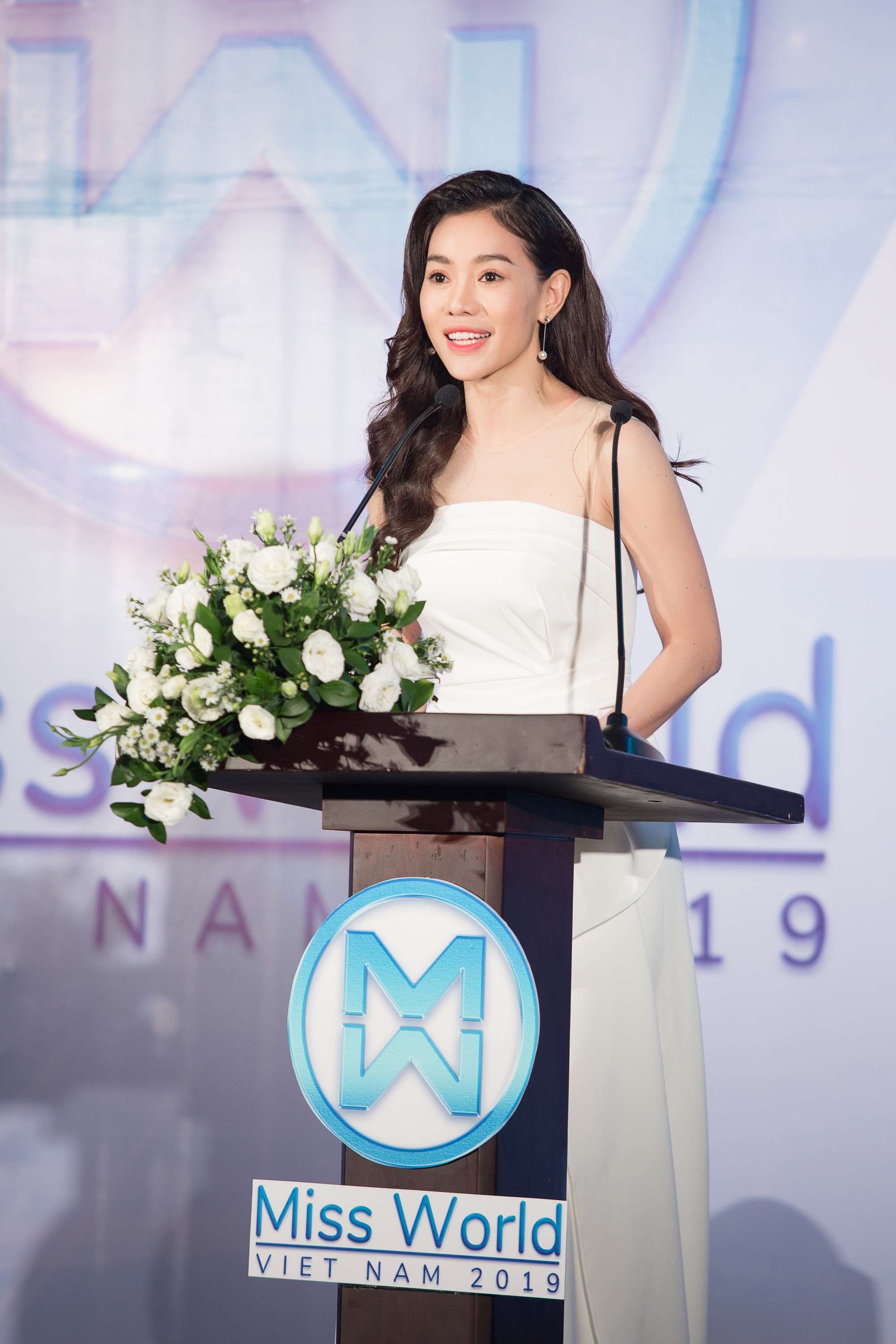 BTC Hoa hậu Thế giới - Việt Nam 2019: Học tài thi phận, không có chiến lược cân bằng thành tích của HHen Niê - Ảnh 1. BTC Hoa hậu Thế giới - Việt Nam 2019: Học tài thi phận, không có chiến lược cân bằng thành tích của HHen Niê - Ảnh 1.