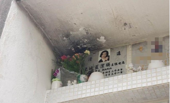 Bia mộ của Lam Khiết Anh bị vấy bẩn, không người thăm nom - Ảnh 2. Bia mộ của Lam Khiết Anh bị vấy bẩn, không người thăm nom - Ảnh 2.