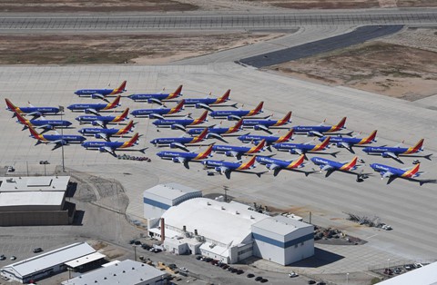 Hình ảnh Boeing 737 Max chất đống trong các kho bãi - Ảnh 2.