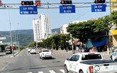 Tài xế đoàn xe Tập đoàn Trung Nguyên vượt đèn đỏ không chấp hành phạt của CSGT Đà Nẵng