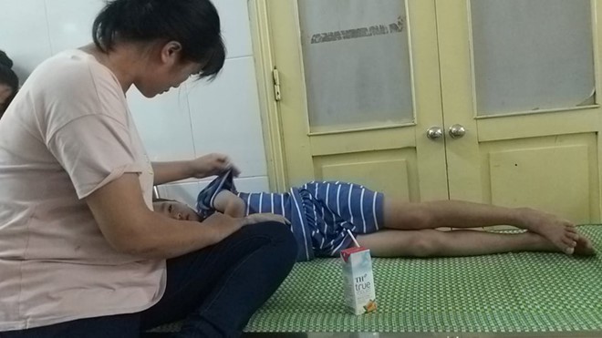 Điều tra nghi án học sinh lớp 2 ở Nghệ An bị xâm hại tình dục - Ảnh 1. Điều tra nghi án học sinh lớp 2 ở Nghệ An bị xâm hại tình dục - Ảnh 1.