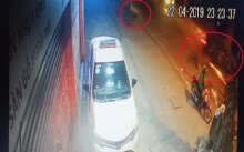 Clip: Cận cảnh ô tô 'điên' tông chết nữ lao công ở đường Láng