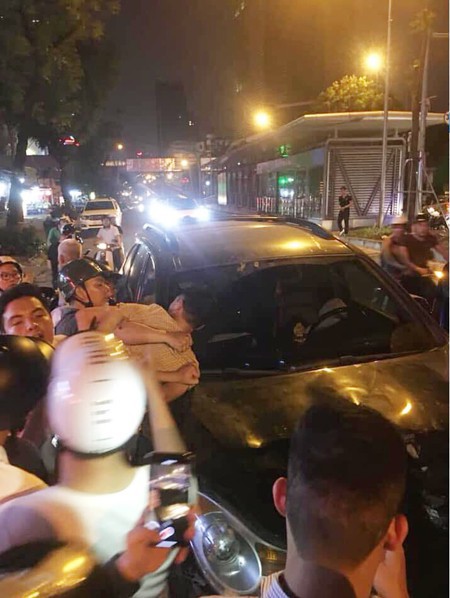 Tài xế gây tai nạn làm nhiều người thương vong khai đã uống 5-7 ly bia loại lớn - Ảnh 2. Tài xế gây tai nạn làm nhiều người thương vong khai đã uống 5-7 ly bia loại lớn - Ảnh 2.