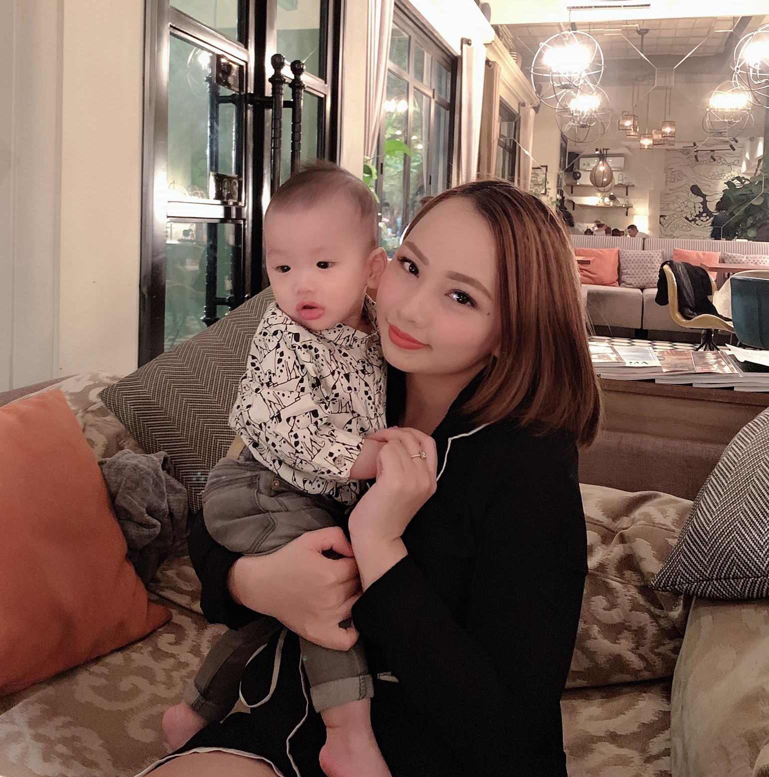 Để hành trình ăn dặm BLW của con không còn là cuộc chiến với mẹ - Ảnh 2. Để hành trình ăn dặm BLW của con không còn là cuộc chiến với mẹ - Ảnh 2.