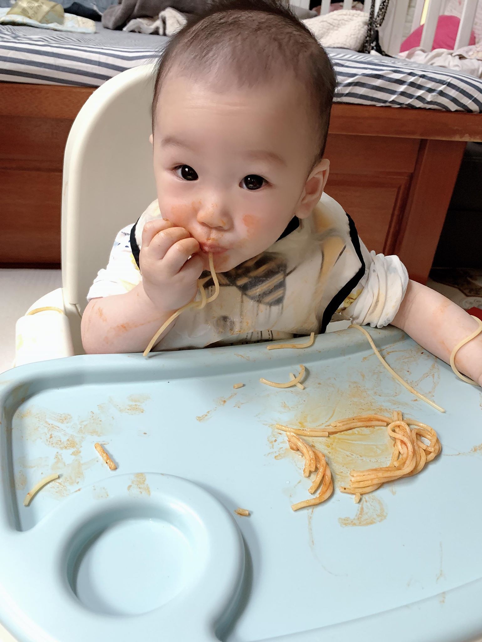 Để hành trình ăn dặm BLW của con không còn là cuộc chiến với mẹ - Ảnh 7. Để hành trình ăn dặm BLW của con không còn là cuộc chiến với mẹ - Ảnh 7.
