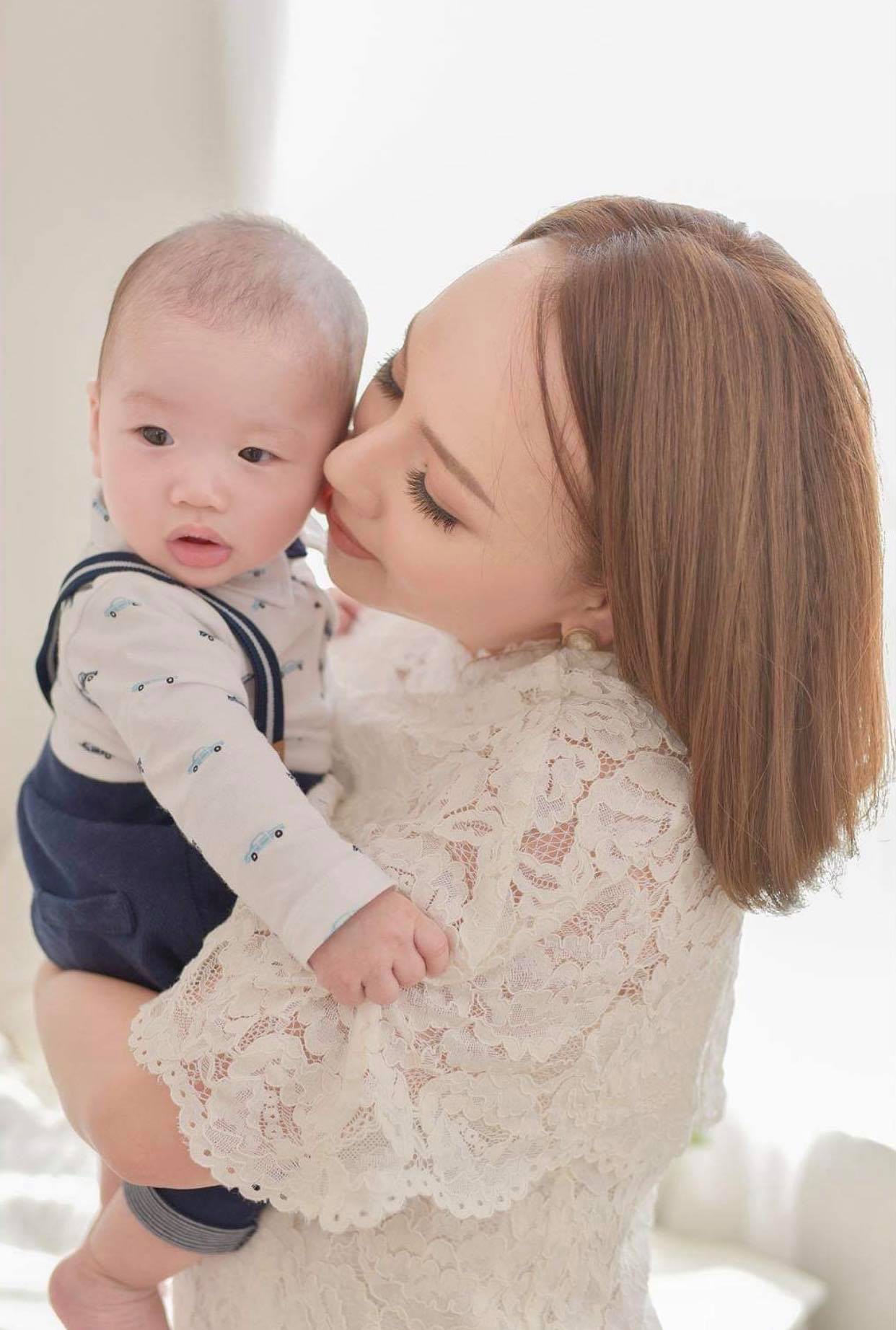 Để hành trình ăn dặm BLW của con không còn là cuộc chiến với mẹ - Ảnh 1. Để hành trình ăn dặm BLW của con không còn là cuộc chiến với mẹ - Ảnh 1.