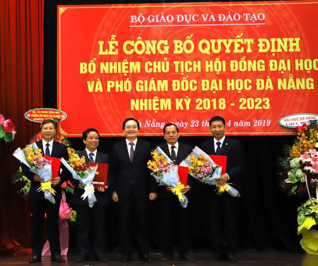 Đà Nẵng đề nghị Bộ trưởng Bộ GD&ĐT đẩy nhanh dự án Làng Đại học treo 20 năm - Ảnh 1. Đà Nẵng đề nghị Bộ trưởng Bộ GD&ĐT đẩy nhanh dự án Làng Đại học treo 20 năm - Ảnh 1.