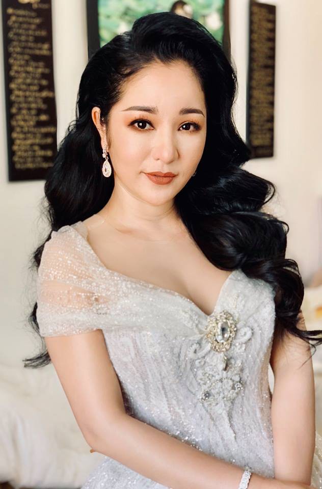 Cộng đồng LGBT thế giới hôm nay (24/04): Những nữ nghệ sĩ Việt từng yêu nhầm bạn trai đồng tính, Netflix tiết lộ sắp có series phim đồng tính nữ - Ảnh 3.