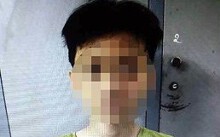 Thiếu niên 15 tuổi dùng dây dù siết cổ tài xế taxi cướp tài sản