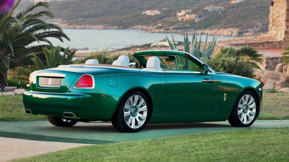 Những chiếc xe Rolls-Royce dành riêng cho giới siêu giàu - Ảnh 10. Những chiếc xe Rolls-Royce dành riêng cho giới siêu giàu - Ảnh 10.