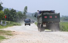 Thôn gần 10 năm ô nhiễm bụi đường ở Hà Tĩnh