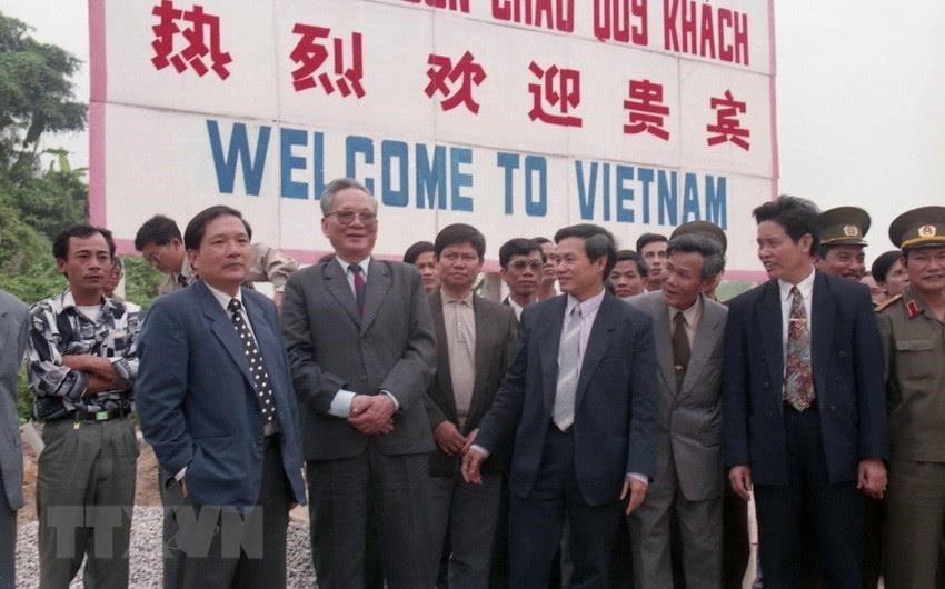 Hình ảnh về hoạt động đối nội của nguyên Chủ tịch nước Lê Đức Anh - Ảnh 16. Hình ảnh về hoạt động đối nội của nguyên Chủ tịch nước Lê Đức Anh - Ảnh 16.
