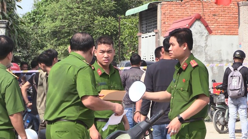 Vụ thảm sát ở Bình Dương: Cục Hình sự hỗ trợ điều tra - Ảnh 2. Vụ thảm sát ở Bình Dương: Cục Hình sự hỗ trợ điều tra - Ảnh 2.