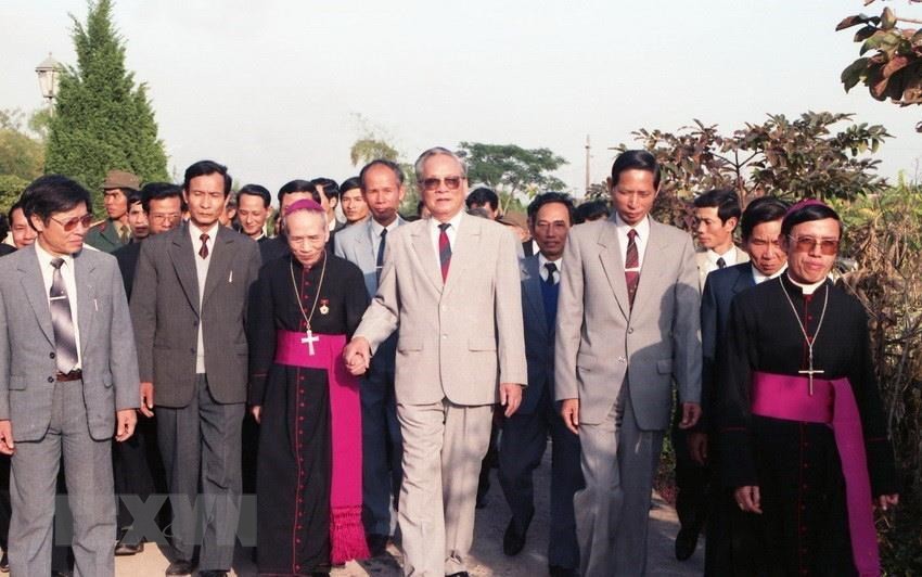 Hình ảnh về hoạt động đối nội của nguyên Chủ tịch nước Lê Đức Anh - Ảnh 20. Hình ảnh về hoạt động đối nội của nguyên Chủ tịch nước Lê Đức Anh - Ảnh 20.