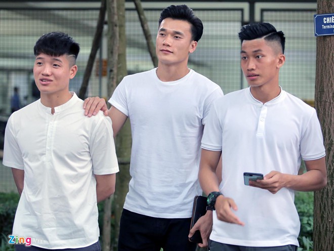 Thầy Park ân cần hỏi thăm trò cưng tại lễ cưới Đỗ Hùng Dũng - Ảnh 5.