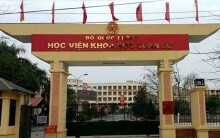 Một thí sinh gian lận điểm thi được phép tiếp tục học trường quân đội
