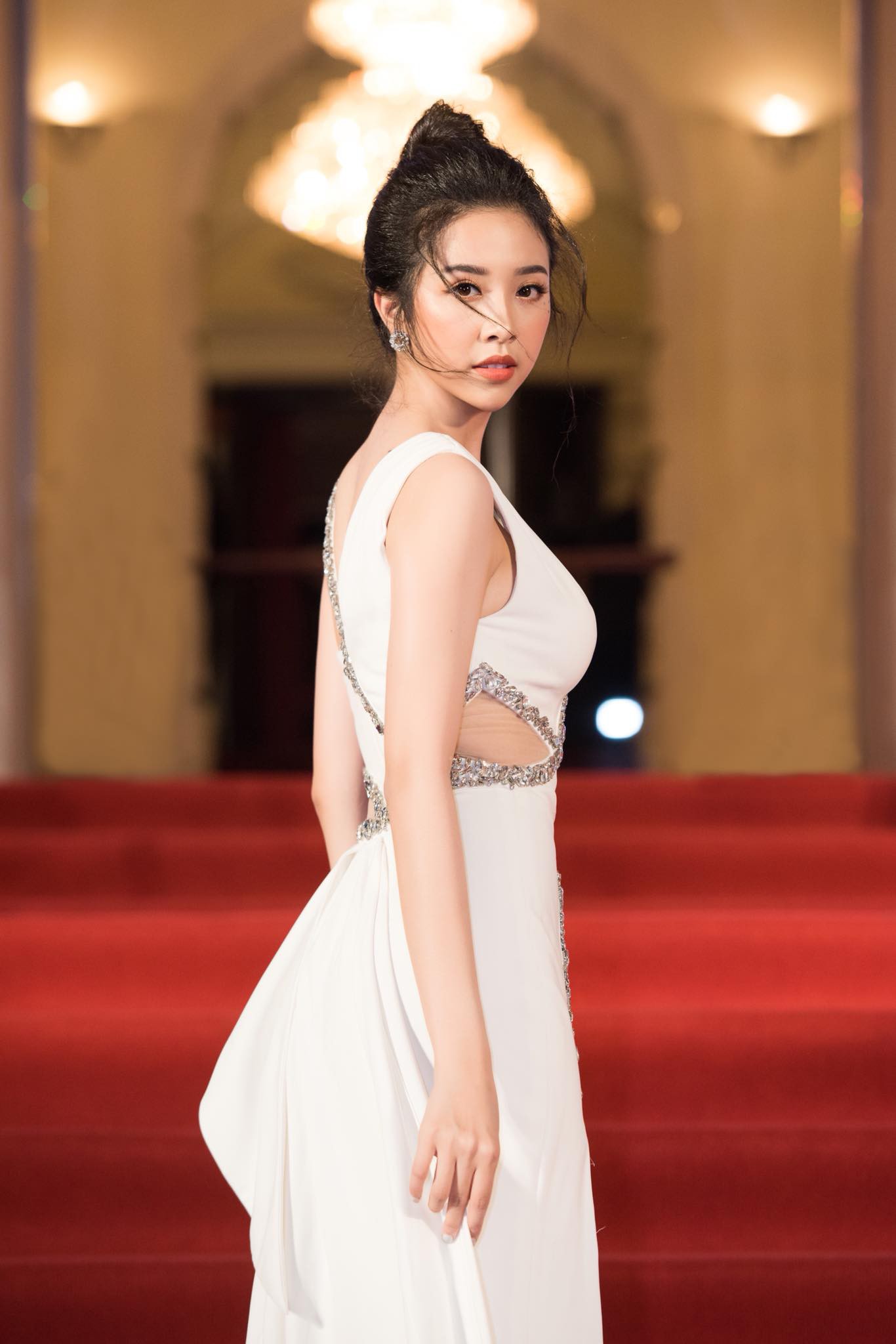 Top 3 Hoa hậu Việt Nam 2018 thay đổi ra sao sau 1 năm đăng quang?  - Ảnh 20.