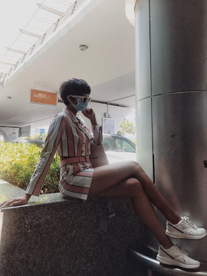 Sao Việt hôm nay (25/4): Chi Pu cảm ơn ê-kíp sản xuất Anh ơi ở lại, Phương Nga đọ sắc cùng Tiểu Vy trong sự kiện mới - Ảnh 2. Sao Việt hôm nay (25/4): Chi Pu cảm ơn ê-kíp sản xuất Anh ơi ở lại, Phương Nga đọ sắc cùng Tiểu Vy trong sự kiện mới - Ảnh 2.