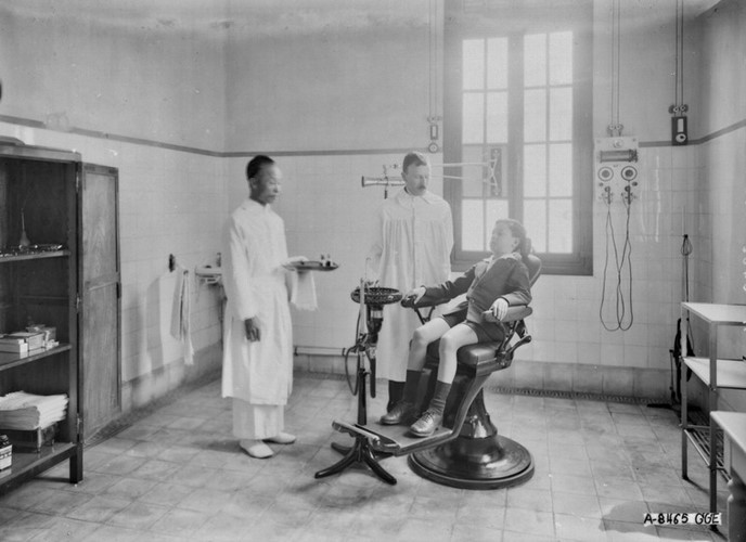 Ảnh độc trường Trung học nổi tiếng nhất Đông Dương ở Hà Nội - Ảnh 11. Ảnh độc trường Trung học nổi tiếng nhất Đông Dương ở Hà Nội - Ảnh 11.