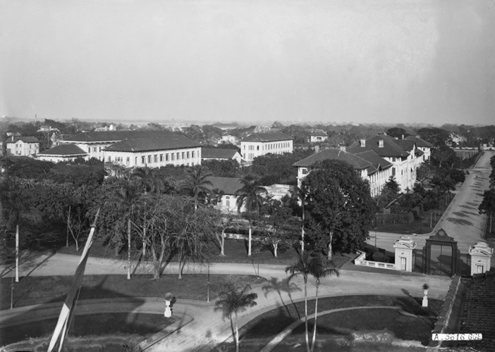 Ảnh độc trường Trung học nổi tiếng nhất Đông Dương ở Hà Nội - Ảnh 3. Ảnh độc trường Trung học nổi tiếng nhất Đông Dương ở Hà Nội - Ảnh 3.