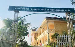 Vụ giáo viên bị tố khiến nữ sinh 13 tuổi mang bầu ở Lào Cai: Tiết lộ bất ngờ của cô Hiệu phó và người nhà nữ sinh