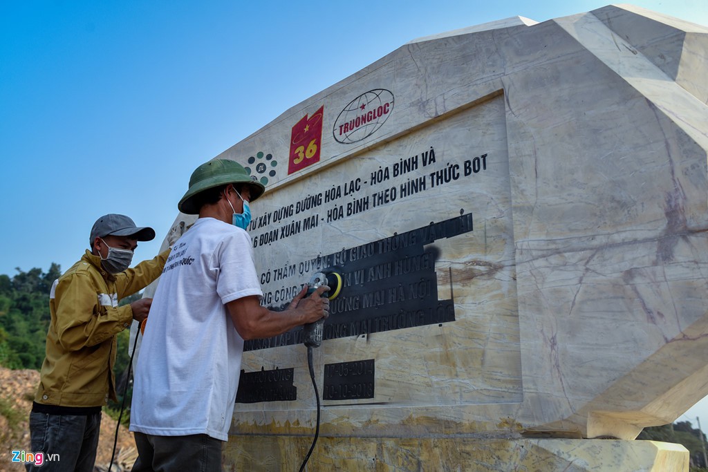 Sau 2 lần cam kết, BOT Hòa Lạc - Hòa Bình được thu phí từ đầu tháng 5/2019 - Ảnh 1. Sau 2 lần cam kết, BOT Hòa Lạc - Hòa Bình được thu phí từ đầu tháng 5/2019 - Ảnh 1.