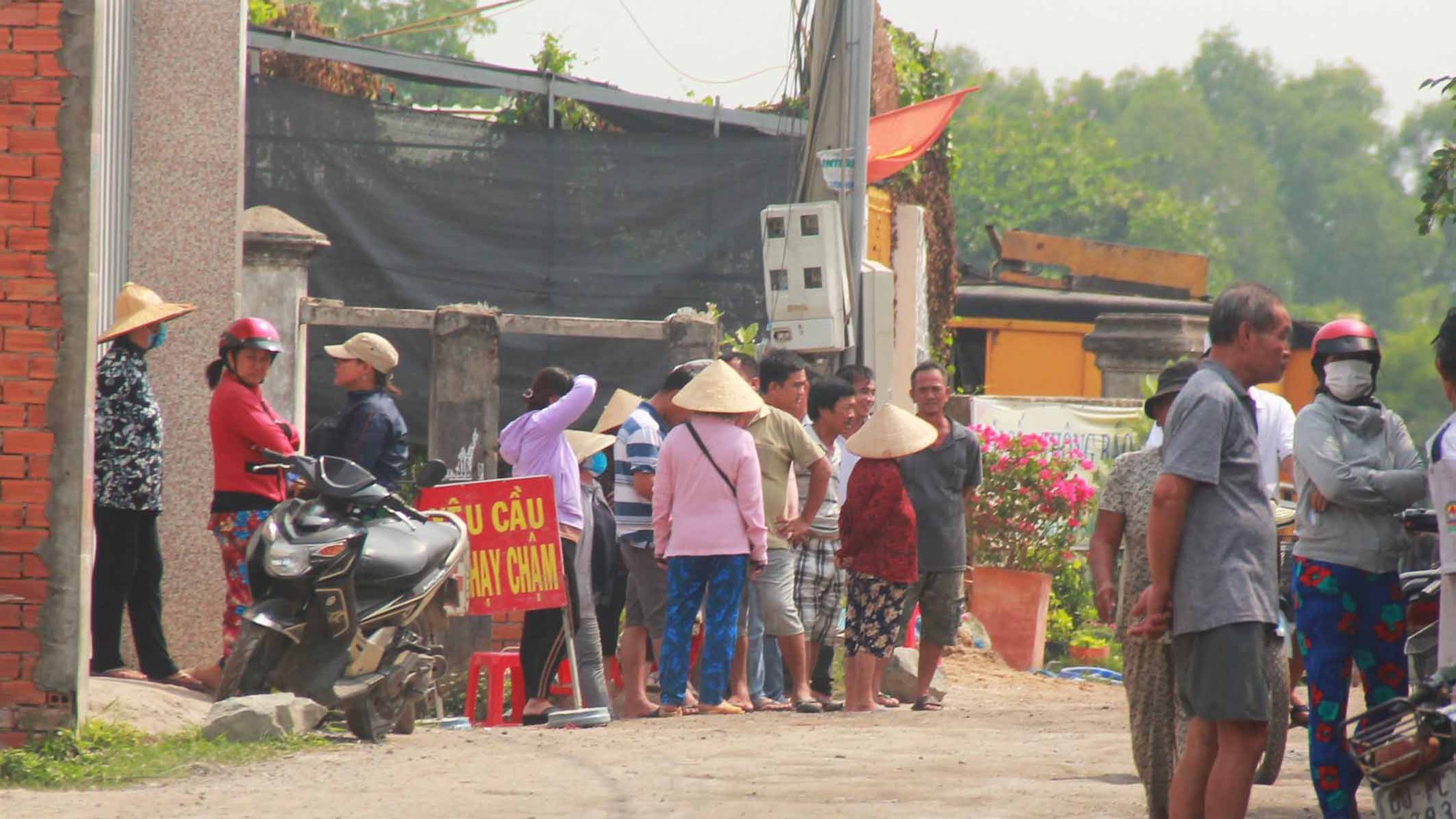 Nghi can vụ thảm sát ở Bình Dương: Nghiện ngập, thường xuyên cắp vặt - Ảnh 2. Nghi can vụ thảm sát ở Bình Dương: Nghiện ngập, thường xuyên cắp vặt - Ảnh 2.
