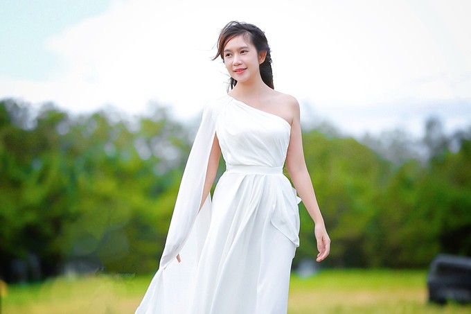 Minh Hà: Tôi muốn sinh nhiều con để tránh cảnh cha già con mọn - Ảnh 2. Minh Hà: Tôi muốn sinh nhiều con để tránh cảnh cha già con mọn - Ảnh 2.