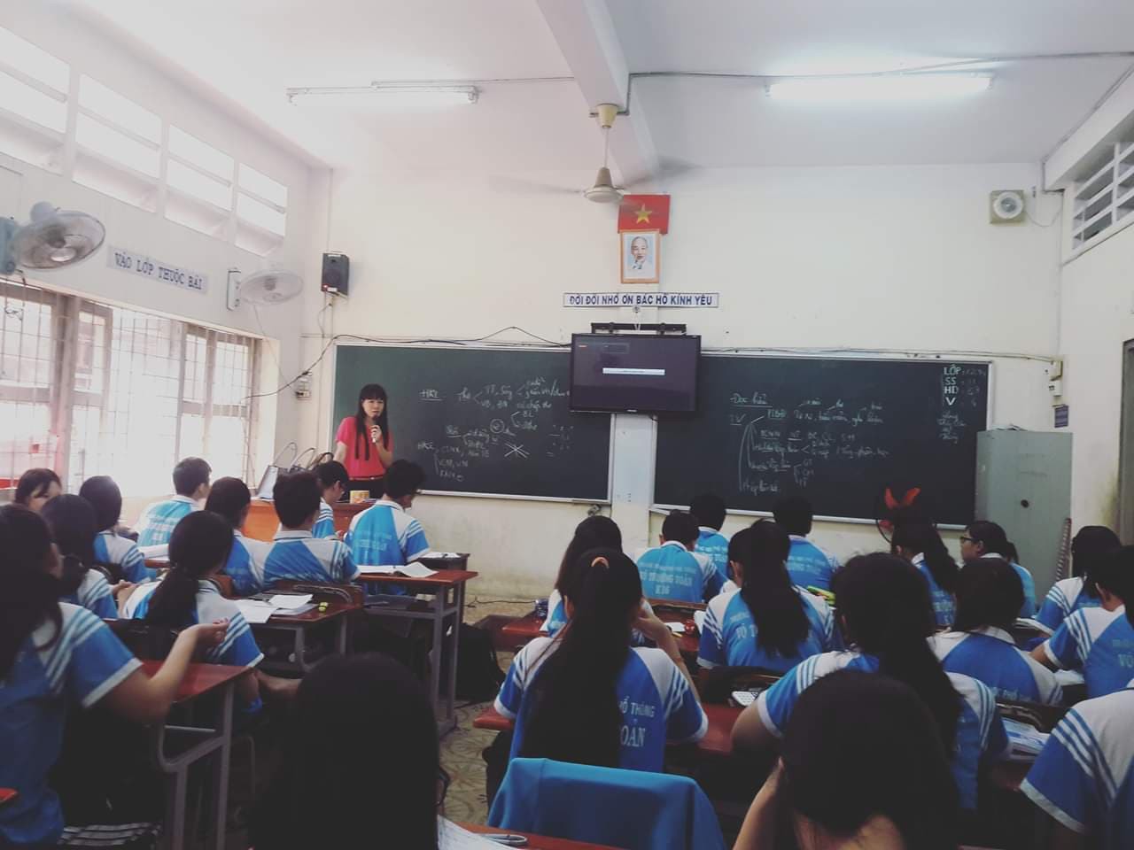 Gợi ý phương pháp để học sinh yếu, trung bình có thể đạt điểm cao môn Ngữ văn thi THPT quốc gia - Ảnh 1. Gợi ý phương pháp để học sinh yếu, trung bình có thể đạt điểm cao môn Ngữ văn thi THPT quốc gia - Ảnh 1.