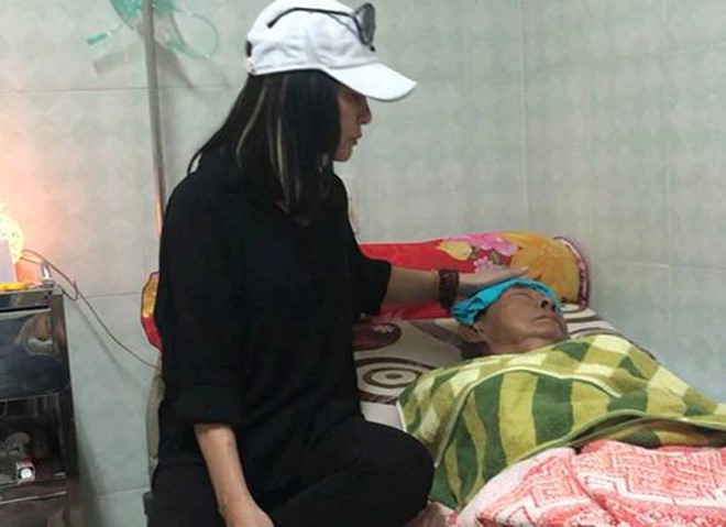 Gia đình nghệ sĩ Lê Bình đính chính thông tin ‘ngưng nhận hỗ trợ’ - Ảnh 1. Gia đình nghệ sĩ Lê Bình đính chính thông tin ‘ngưng nhận hỗ trợ’ - Ảnh 1.
