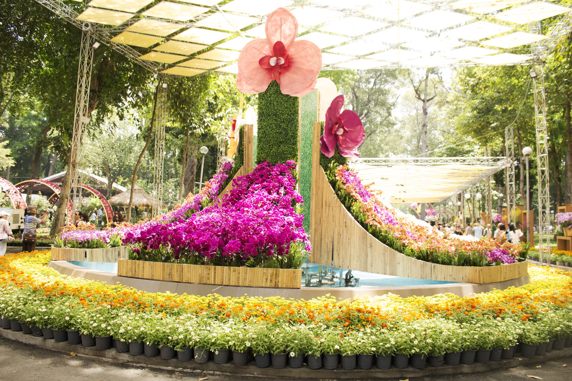 Hàng trăm nghìn chậu hoa khoe sắc tại Festival Hoa Lan TP HCM 2019 - Ảnh 9. Hàng trăm nghìn chậu hoa khoe sắc tại Festival Hoa Lan TP HCM 2019 - Ảnh 9.