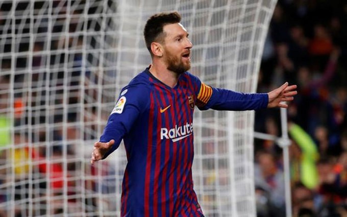 Messi nâng Cup La Liga lần đầu tiên với tư cách thủ quân - Ảnh 2. Messi nâng Cup La Liga lần đầu tiên với tư cách thủ quân - Ảnh 2.