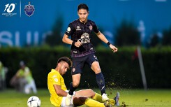 Xuân Trường nhận 'quà sinh nhật' muộn từ đồng đội, Buriram đánh bại Ratchaburi, trở lại ngôi nhì bảng