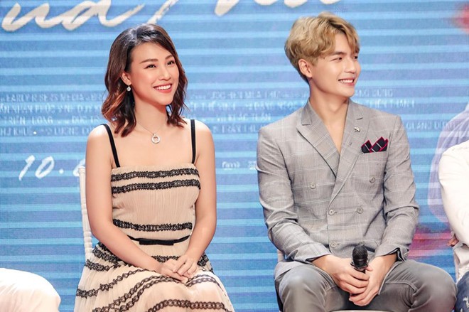 Á hậu Hoàng Oanh: Nếu chấp nhận đại gia, tôi đã có mấy cái nhà, mấy cái xe - Ảnh 3.