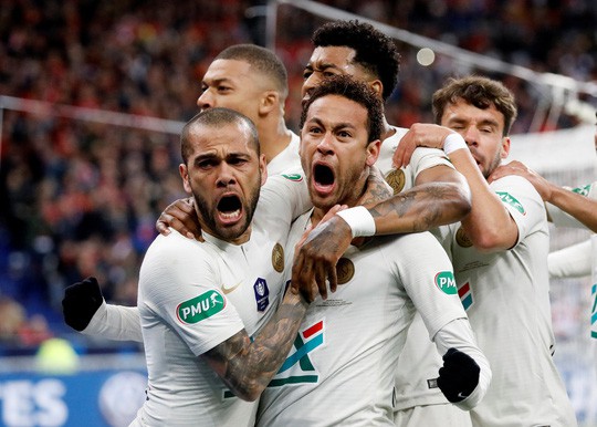 Neymar tái xuất, Mbappe nhận thẻ đỏ, PSG mất cúp - Ảnh 1. Neymar tái xuất, Mbappe nhận thẻ đỏ, PSG mất cúp - Ảnh 1.